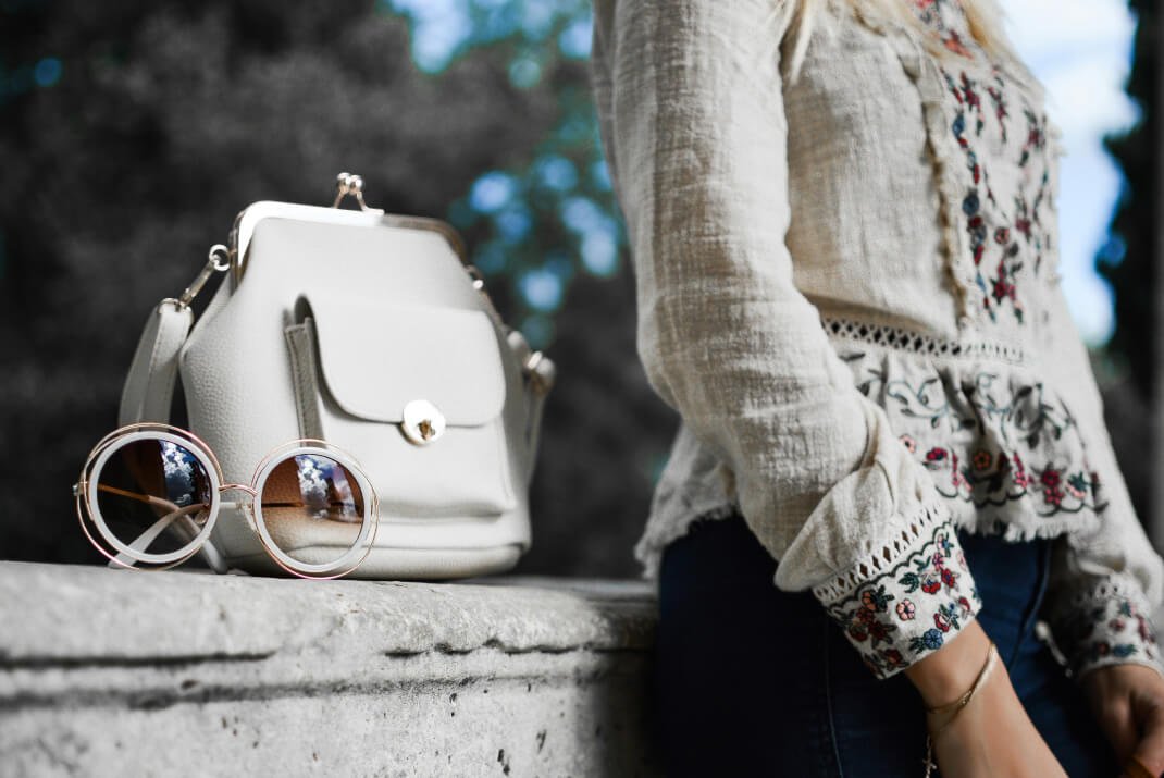 Stylish Specs: Trends and Tips Blog